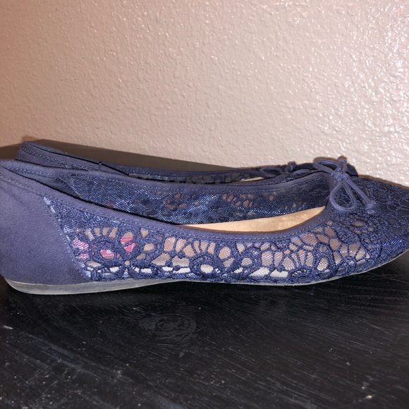 navy blue lace flats